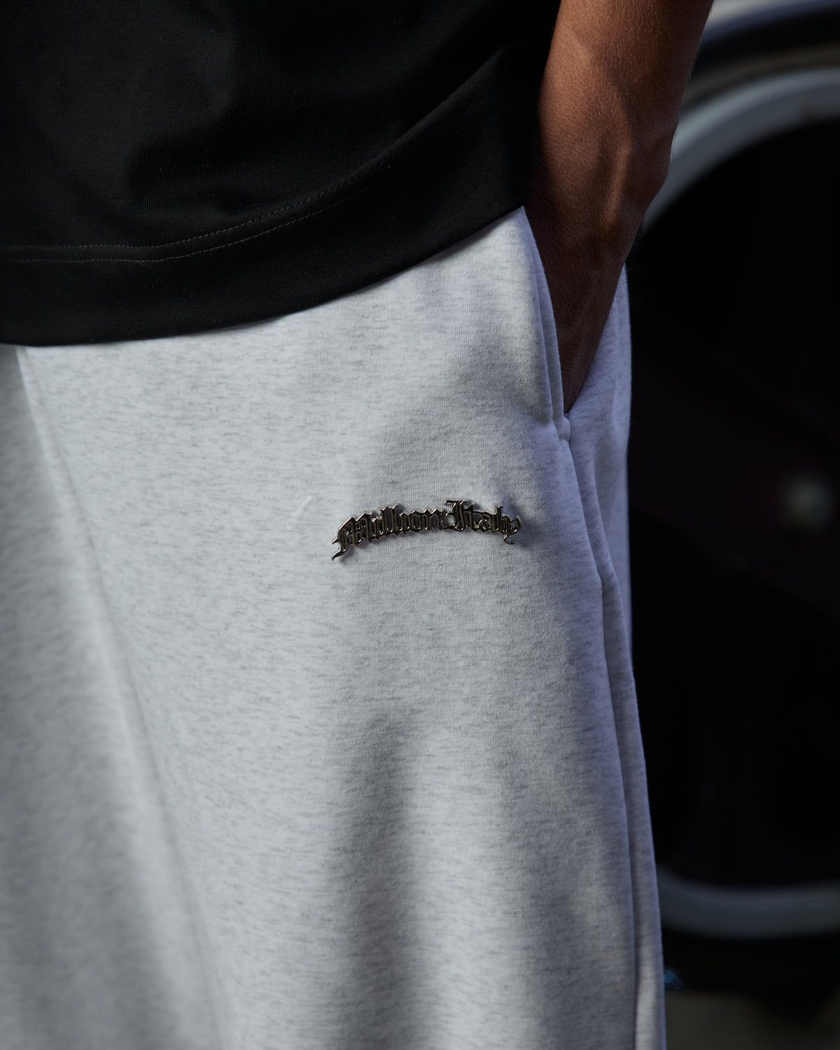 Baggy Logo Metall Grau