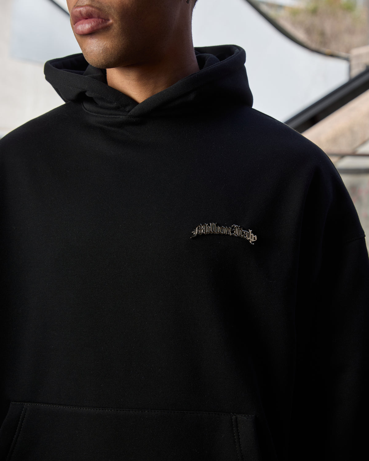 Kapuzenpullover Logo Metall Schwarz