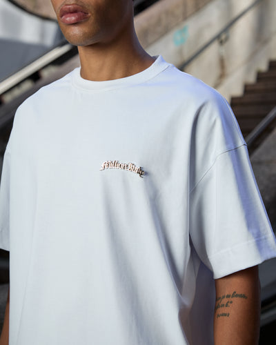 Weißes Metal-Logo-T-Shirt